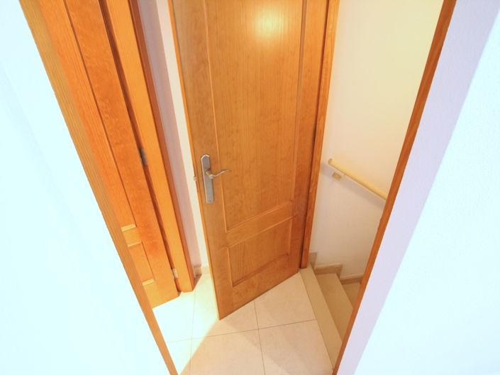 Image No.13-3 Bed Townhouse for sale