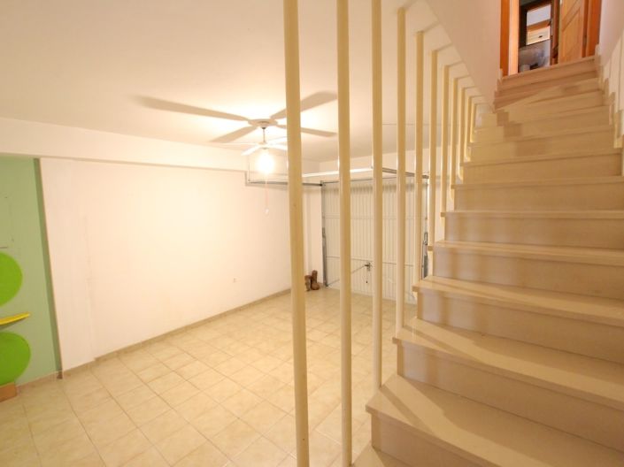 Image No.14-3 Bed Townhouse for sale