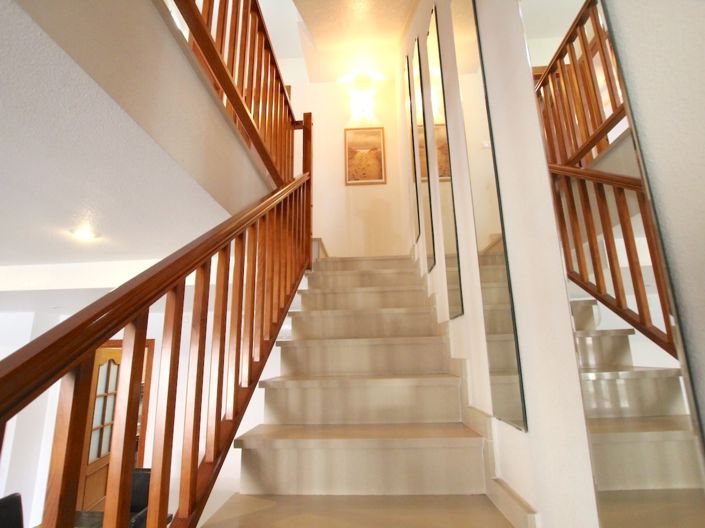 Image No.20-3 Bed Townhouse for sale