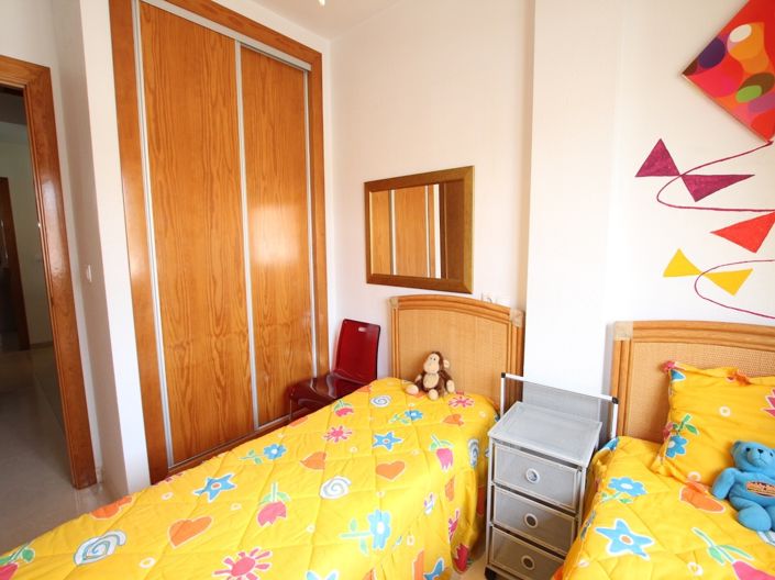 Image No.26-3 Bed Townhouse for sale