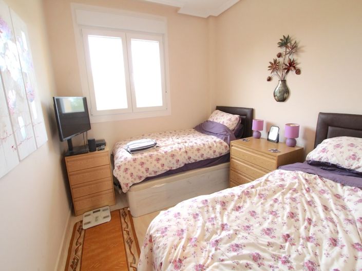 Image No.17-2 Bed Apartment for sale