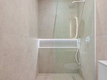 49284renovated2bedroombungalowwitharooftopsol