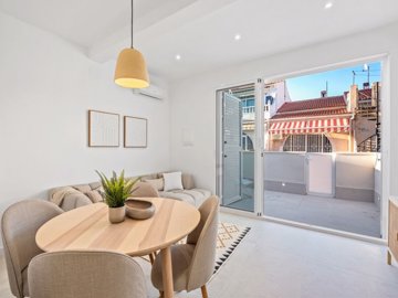 49284renovated2bedroombungalowwitharooftopsol