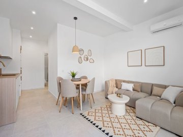 49284renovated2bedroombungalowwitharooftopsol