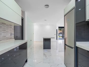 49294luxuryfourbedroomvillainaprestigioussett