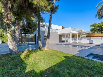 49294luxuryfourbedroomvillainaprestigioussett