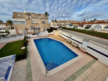 49288twobedroomtownhouseindonapepacentralloca