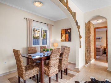 49285charmingthreebedroommediterraneanstylevi