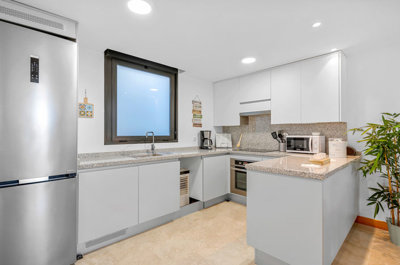 49298stylish2bedroomapartmentwithintheareaofc