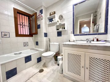 49297superior2bedroomapartmentinpau8villamart