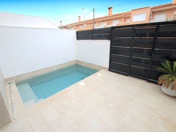 49305stylishthreebedroomattachedvillawithseav