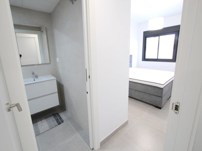 Image No.20-3 Bed Villa for sale