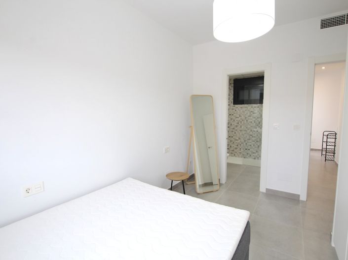 Image No.28-3 Bed Villa for sale