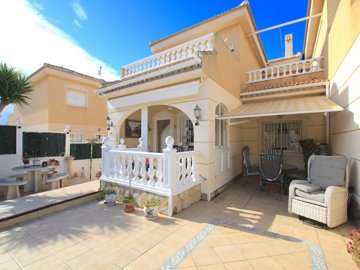 49308abeautifullypresentedthreebedroomsemidet