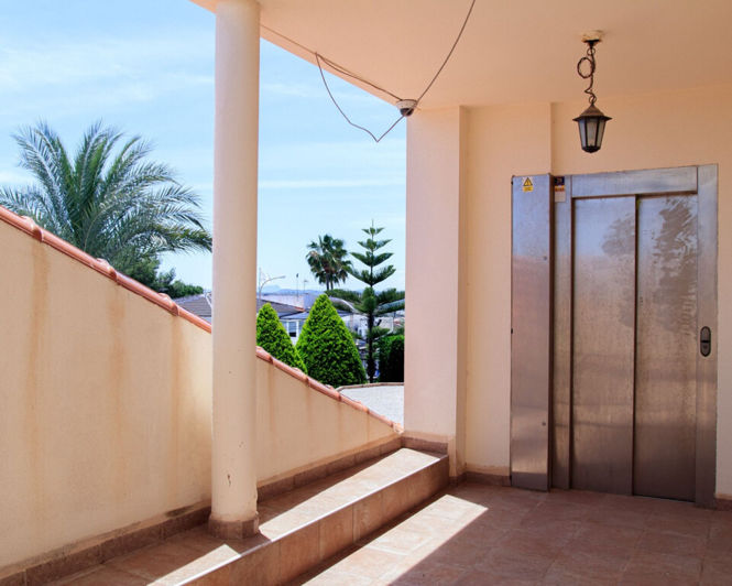 Image No.15-4 Bed Villa for sale