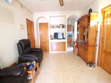 49319twobedroomgroundfloorapartmentintheheart