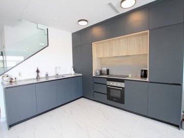 49320stunning3bed25bathvillawithprivatepoolbu