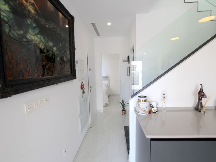 Image No.12-3 Bed Villa for sale