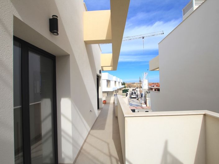 Image No.27-3 Bed Villa for sale