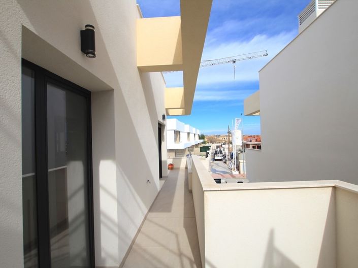 Image No.27-3 Bed Villa for sale