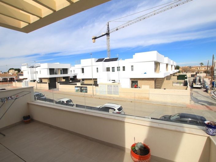Image No.28-3 Bed Villa for sale
