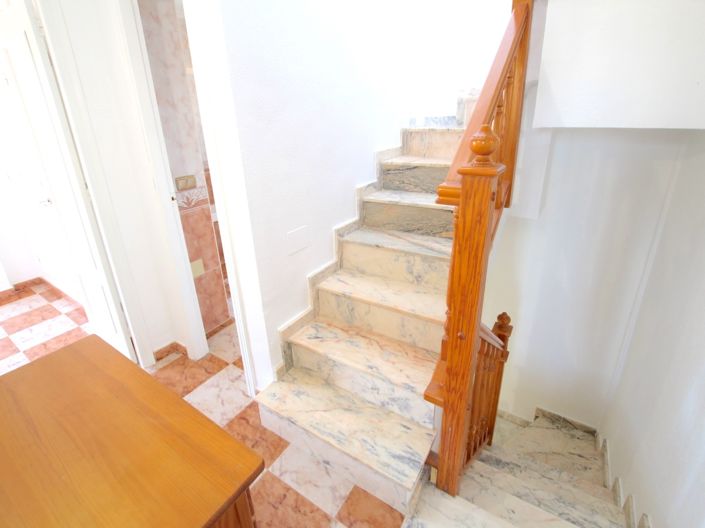 Image No.19-2 Bed Townhouse for sale