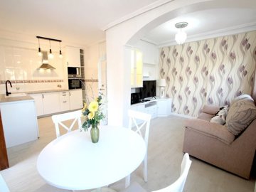 49318wonderfultwobedroomfamilyhomeinlaregia03