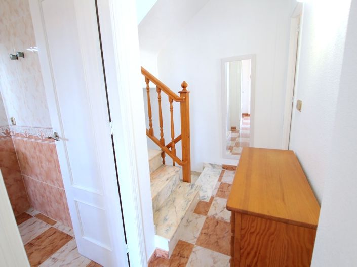 Image No.20-2 Bed Townhouse for sale