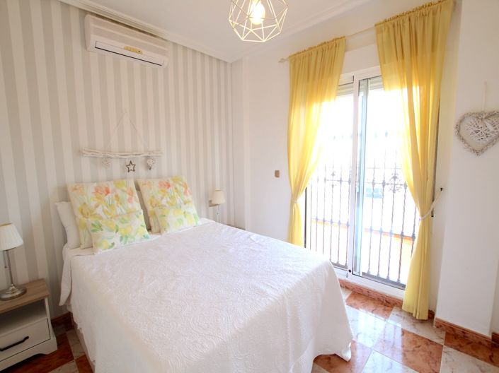 Image No.23-2 Bed Townhouse for sale