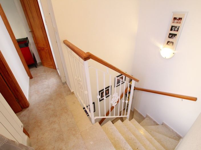 Image No.17-3 Bed Townhouse for sale