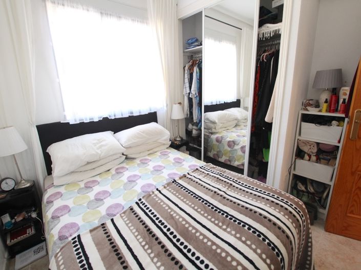 Image No.19-3 Bed Townhouse for sale