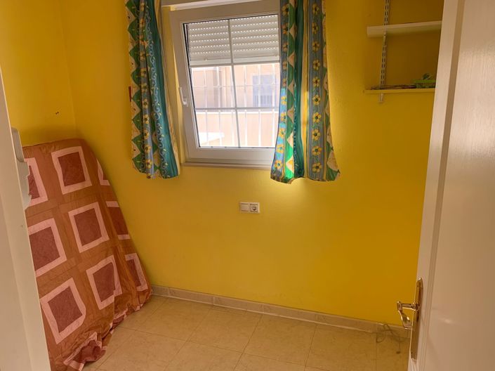 Image No.20-3 Bed Townhouse for sale