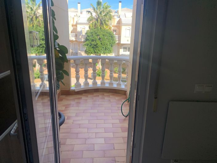 Image No.23-3 Bed Townhouse for sale