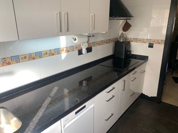 49331exceptionallyspacioustownhousewithaninte