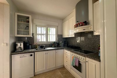 49330townhouseinvillamartinlasramblas10022613