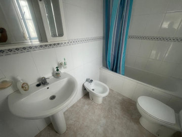 49329bluetopinquesadawithpoolviews10022612051