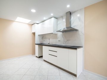 49333stylishtwobedroombungalowinelchaparral11