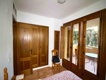 49340charmingtwobedroomgardenapartmentrespano