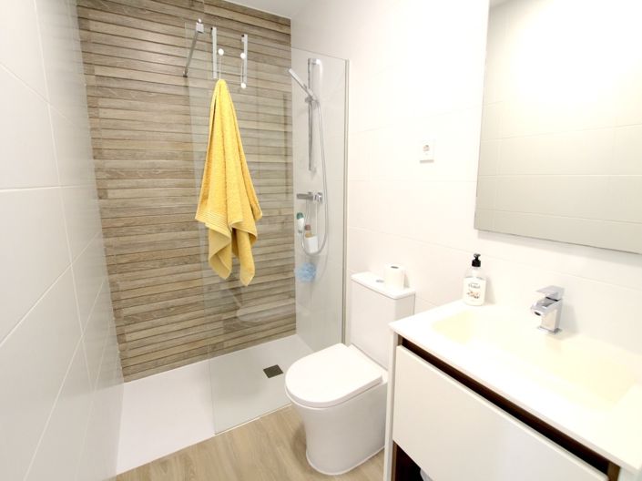 Image No.24-2 Bed Apartment for sale