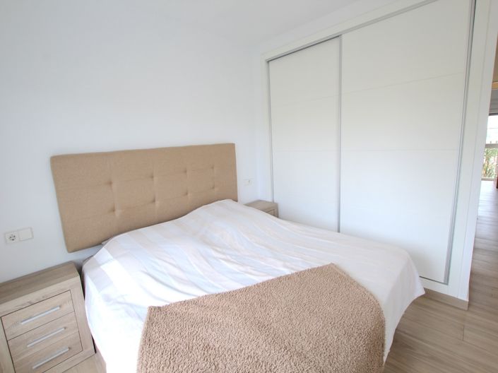 Image No.26-2 Bed Apartment for sale