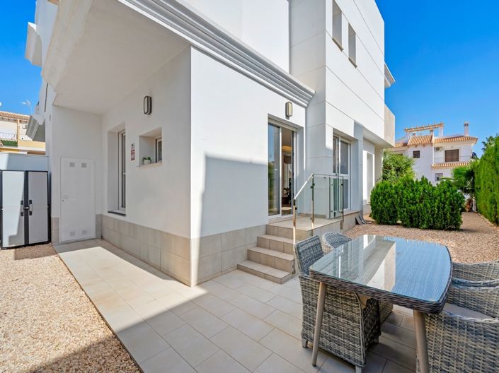 Image No.7-3 Bed Villa for sale