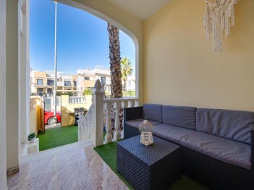 49354beautifullypresented2bedroomgardenapartm