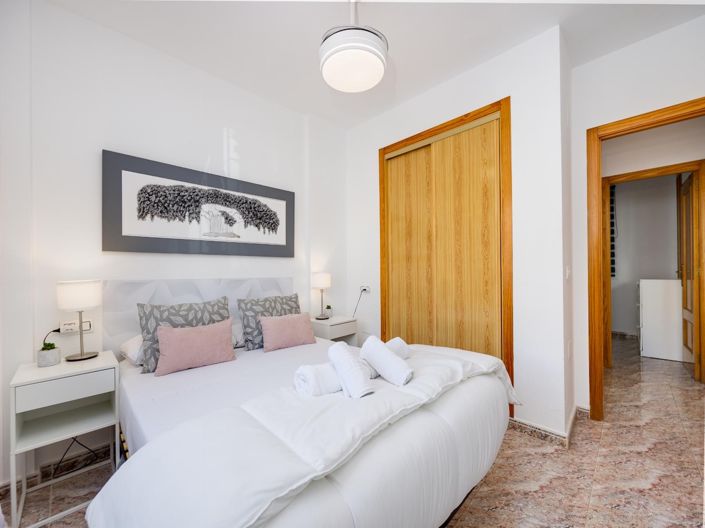 Image No.21-2 Bed Apartment for sale