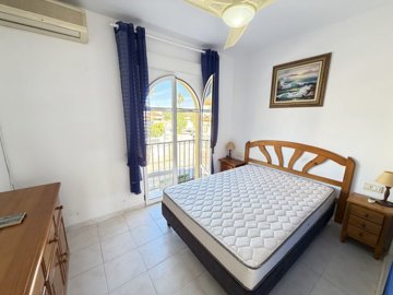 49353twobedroomtownhouseinlafloridawithstunni