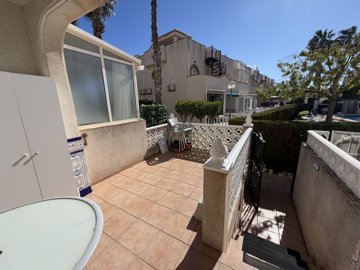 49353twobedroomtownhouseinlafloridawithstunni