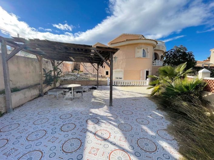 Image No.3-4 Bed Villa for sale