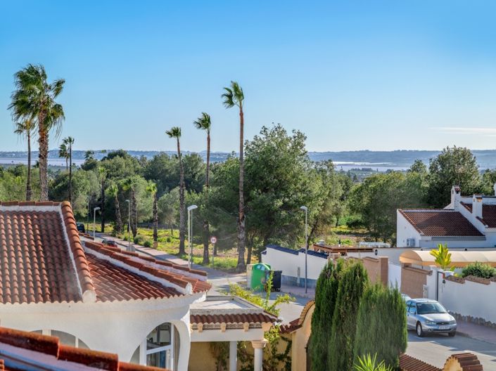 Image No.18-4 Bed Villa for sale