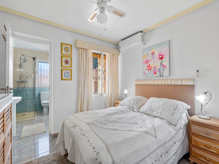 Image No.28-4 Bed Villa for sale