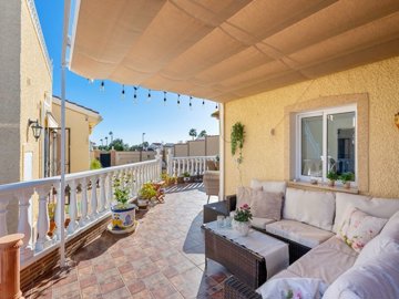 49350beautifulfourbedroombungalowstylevilla18