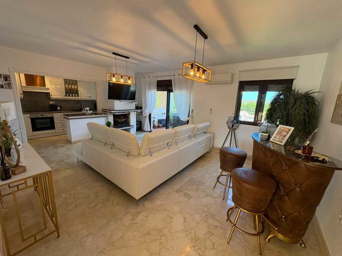 Image No.6-3 Bed Apartment for sale